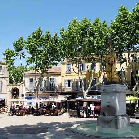 De La By Interhome *